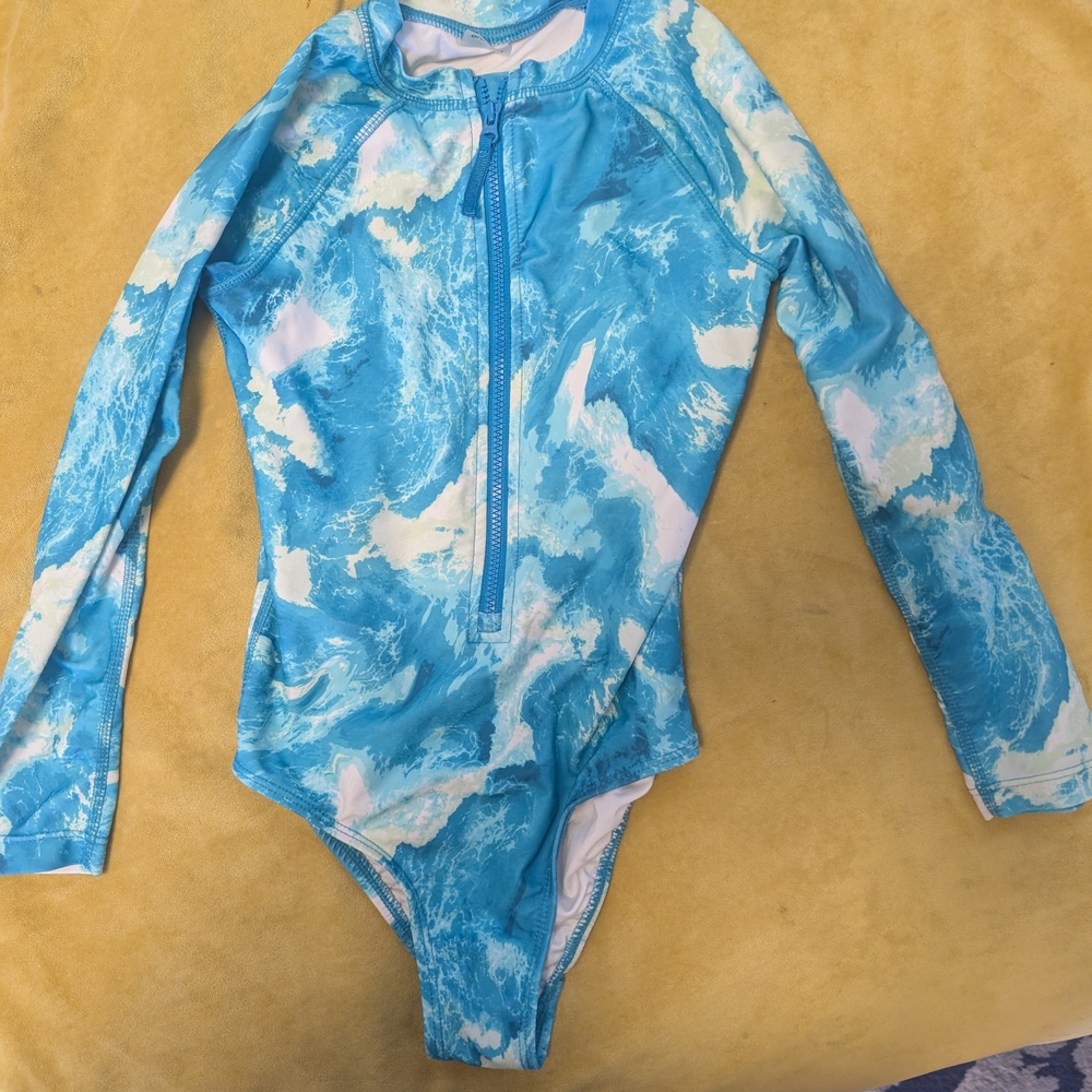 Old Navy Kids Swim Rashguard - Aqua and White Small S 6-7
